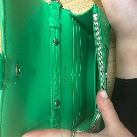 Balenciaga hourglass chain wallet crocodile embossed - Picture 10 of 12